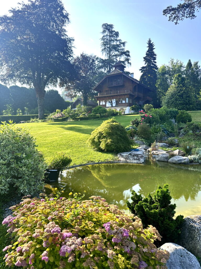 A Garden Retreat of Harmony and Beauty – Domaine Les Cèdres du Léman