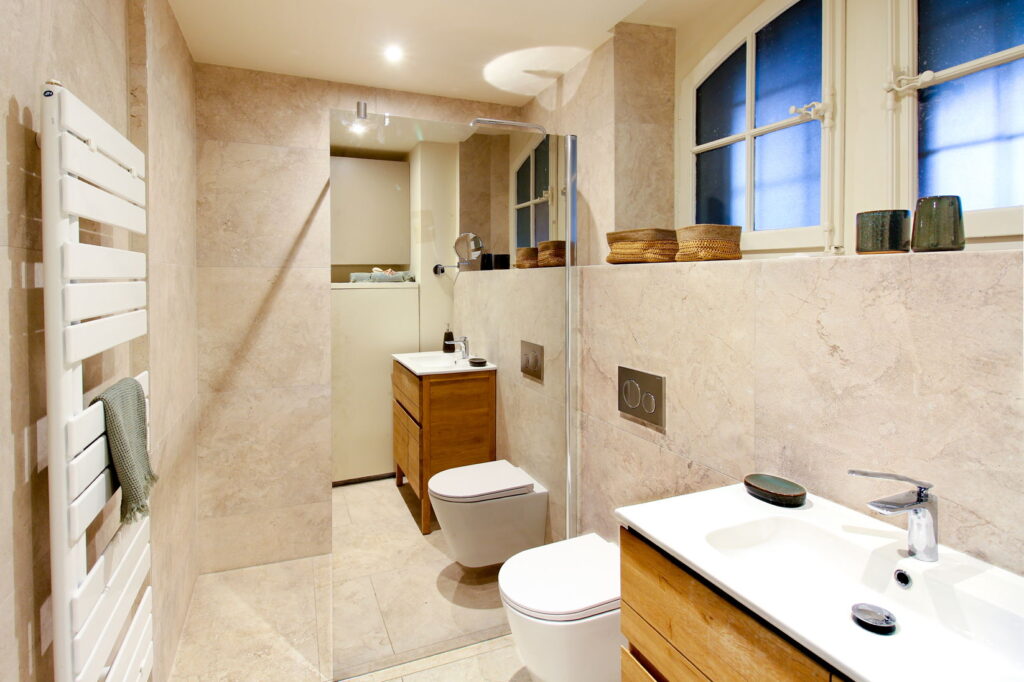 Bathroom with Shower garden level