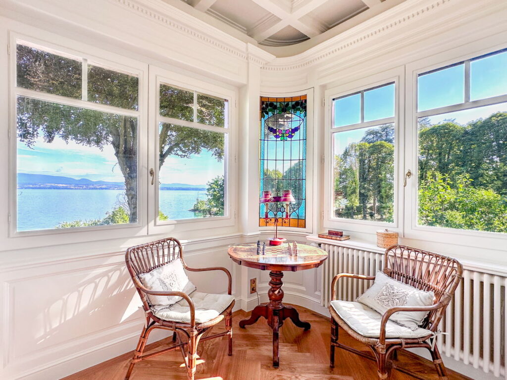 Chess Corner overlooking Lake Geneva - Domaine Les Cedres du Leman