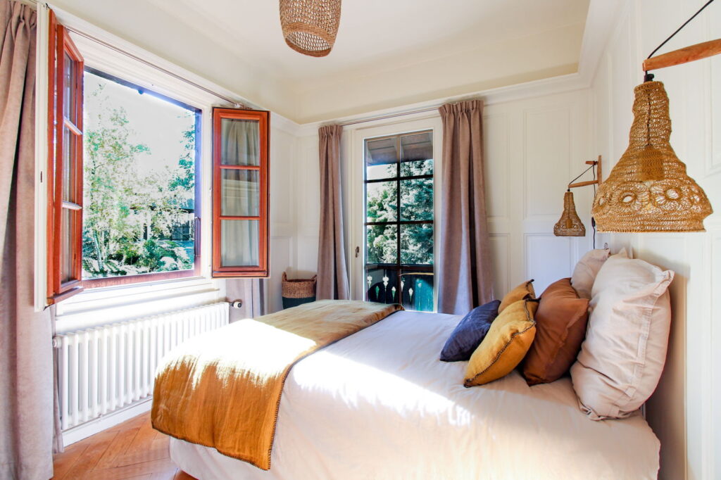Light Filled Bedroom 4 - Domaine Les Cedres du Leman