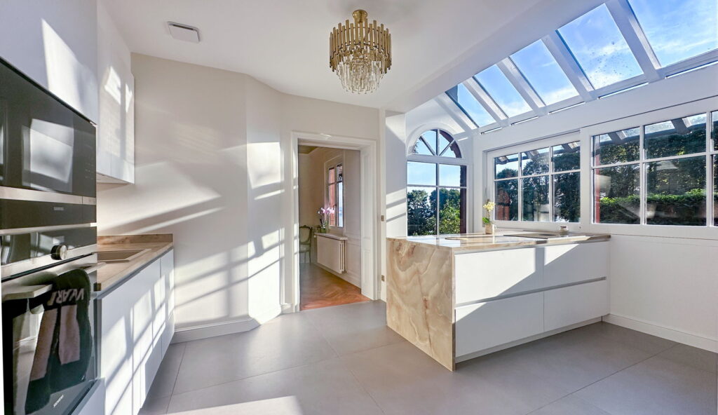 Light Filled Kitchen - Domaine Les Cedres du Leman
